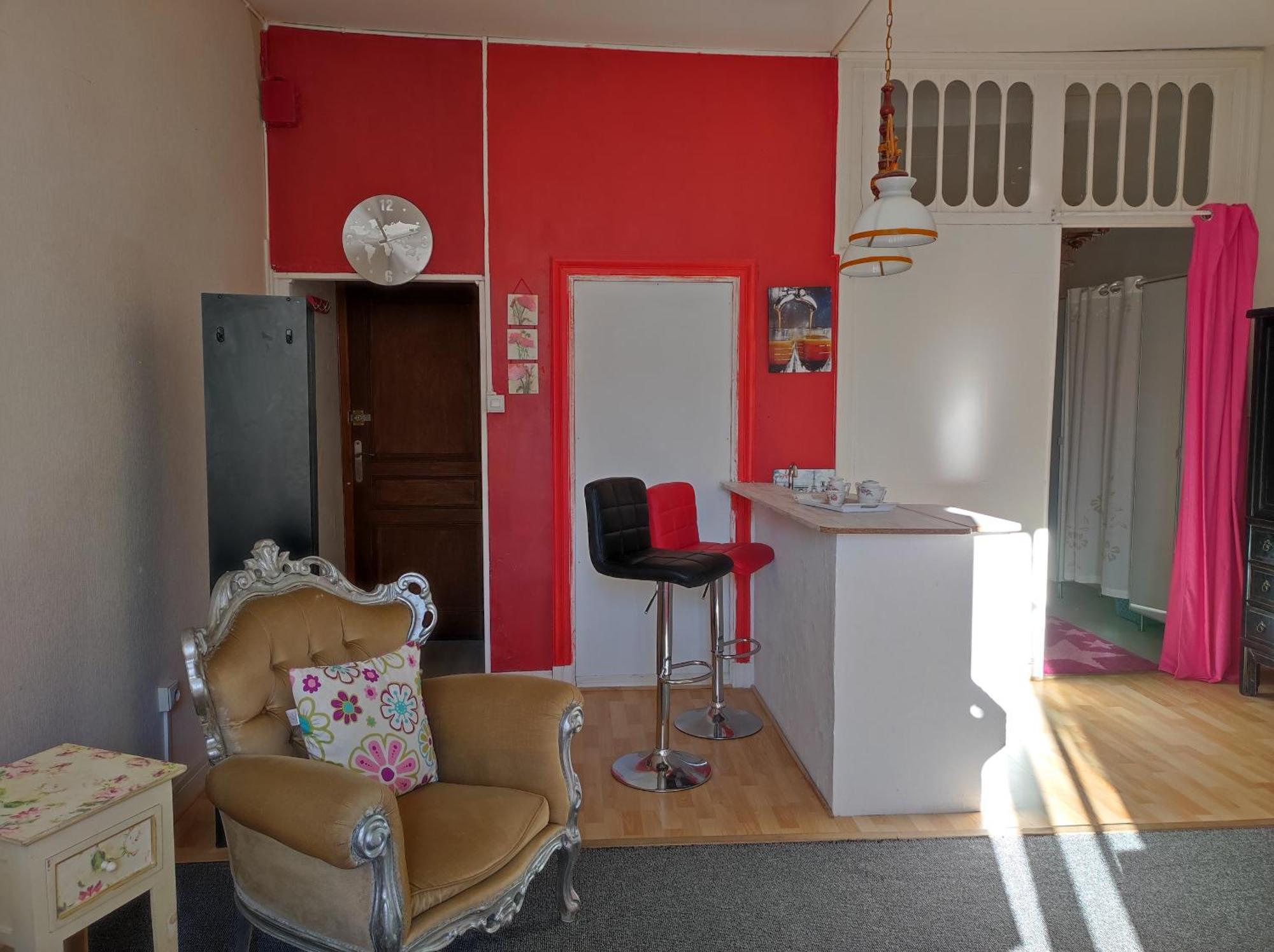 Le Gargantua Bed & Breakfast ลาเวอลาเนต์ ภายนอก รูปภาพ